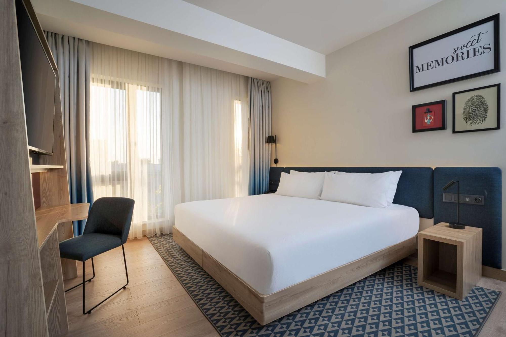 Hampton By Hilton Tashkent Exterior foto