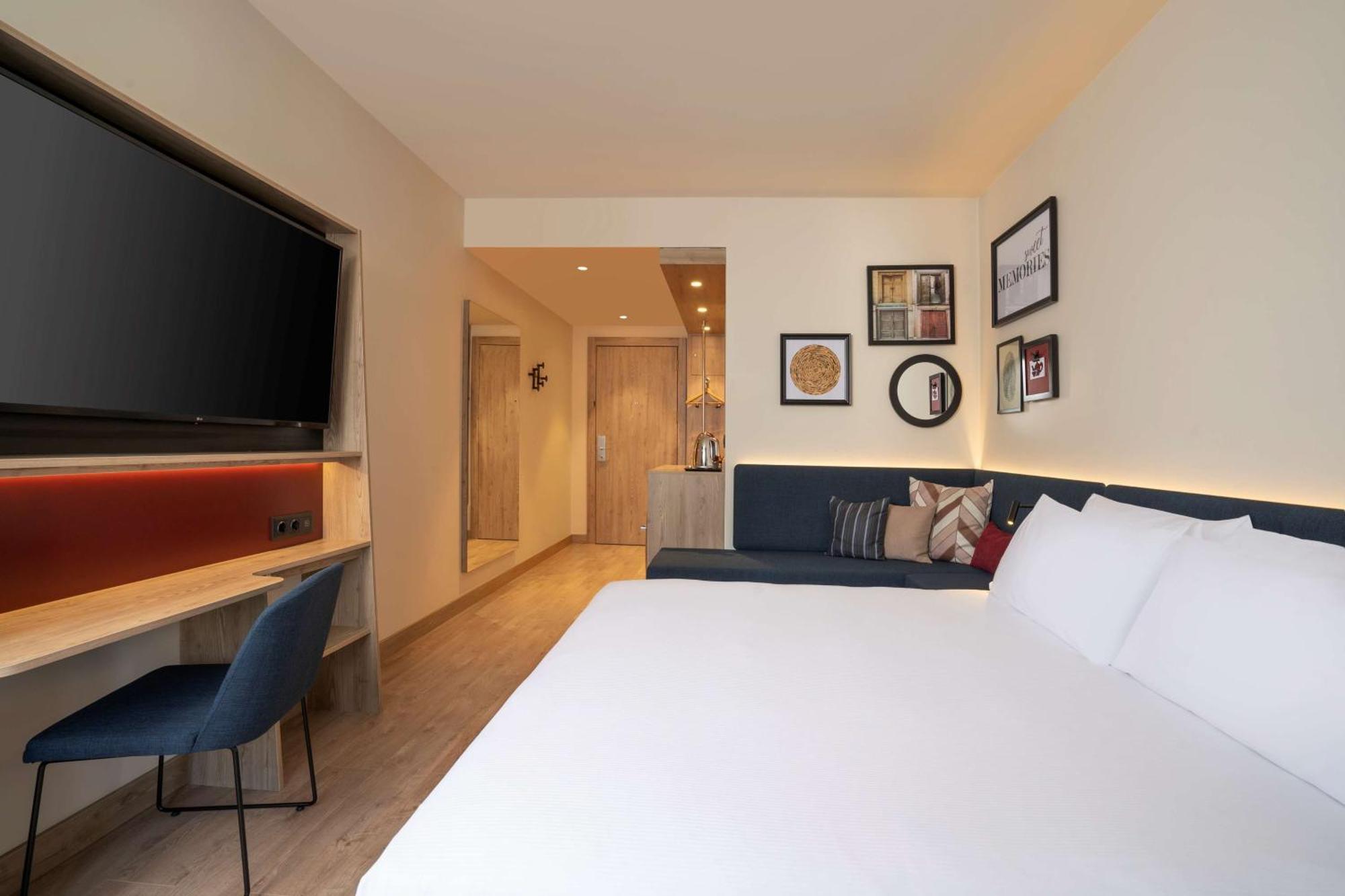 Hampton By Hilton Tashkent Exterior foto