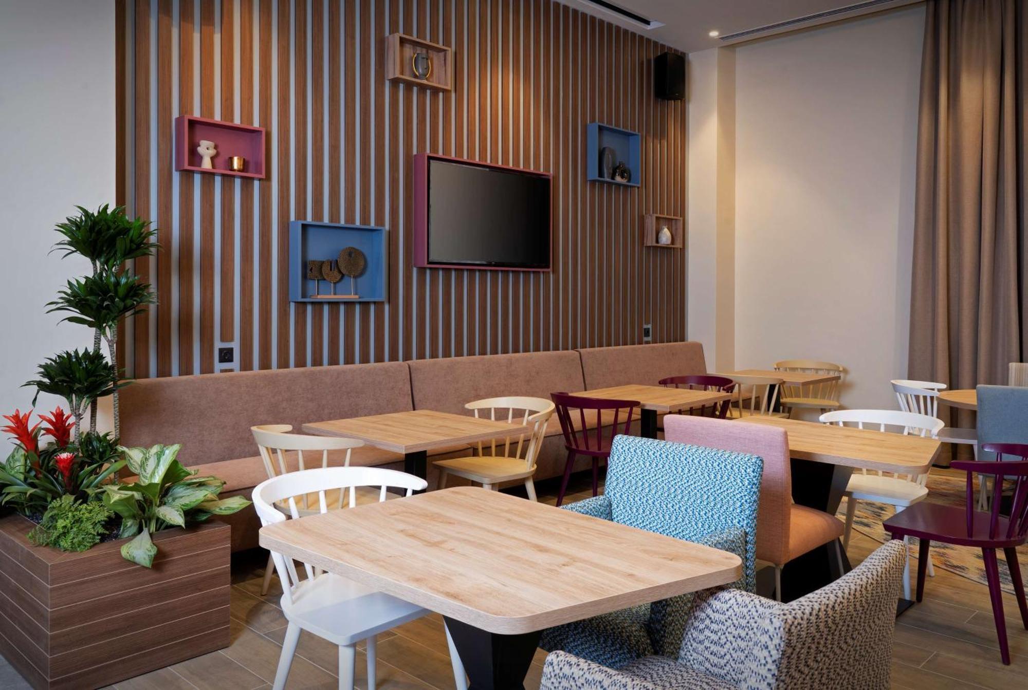 Hampton By Hilton Tashkent Exterior foto